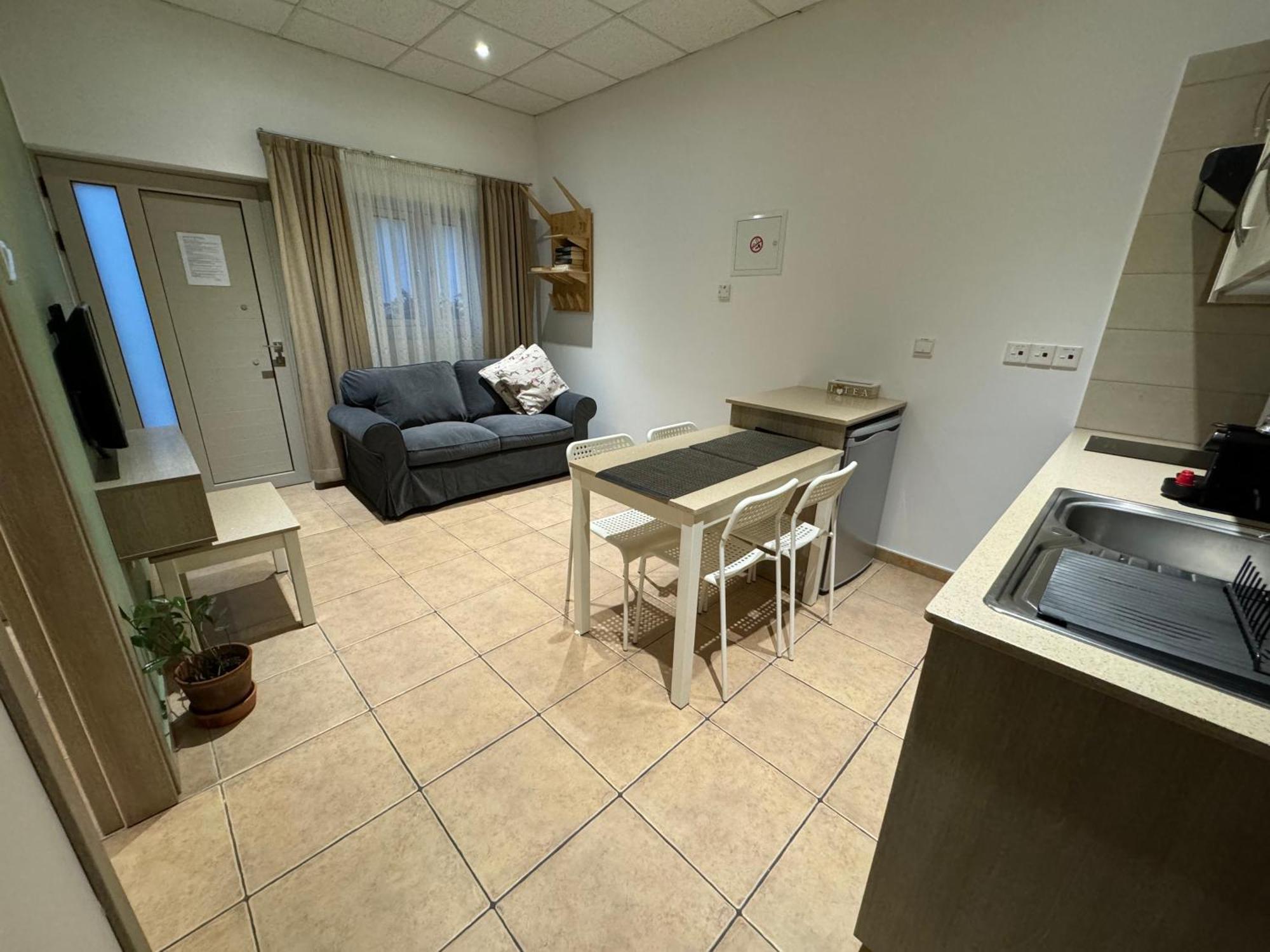 Topikos Apartments Ayia Napa Habitación foto